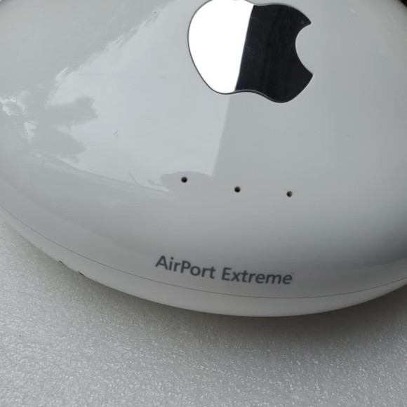 VINTAGE Collectible APPLE AirPort Extreme Base Station • Born 2003 • Model A1034 - Picture 2 of 6